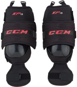 CCM 1.9 Intermediate Goalie Knee Protector